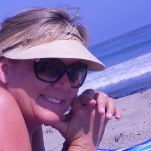 Meet your Posher, Crystal